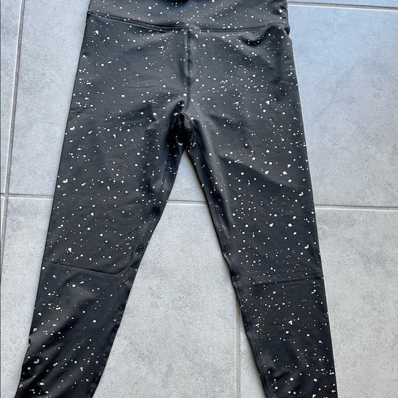 Gray Legging/Workout Pants w/Sparkles - Picture 2 of 4